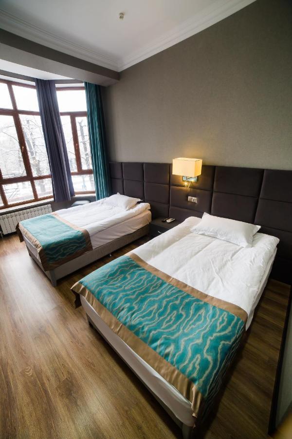 Golden Hotel Bishkek Exterior foto